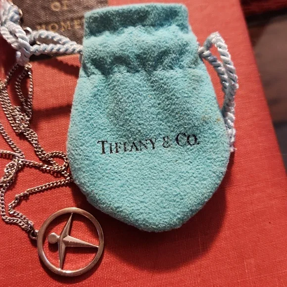 TIFFANY & CO. MANPOWER / UNITY PENDANT NECKLACE STERLING SILVER SIGNED - Picture 7 of 8